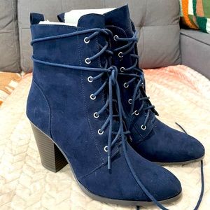 NEW Navy suede heeled boots